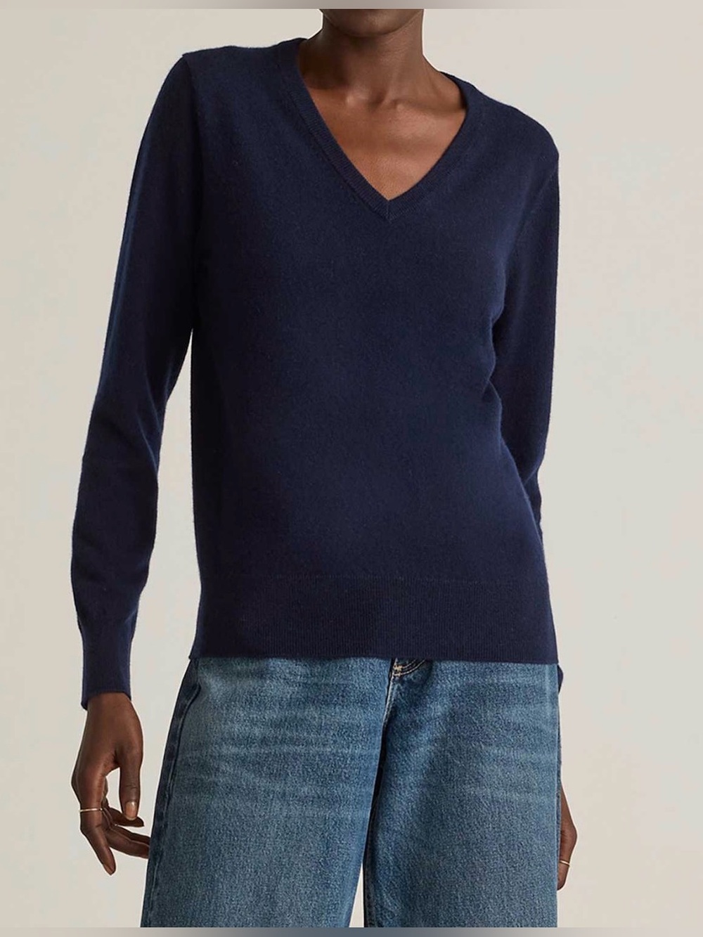 Quince Mongolian Cashmere Navy V-Neck Women's Sweater
